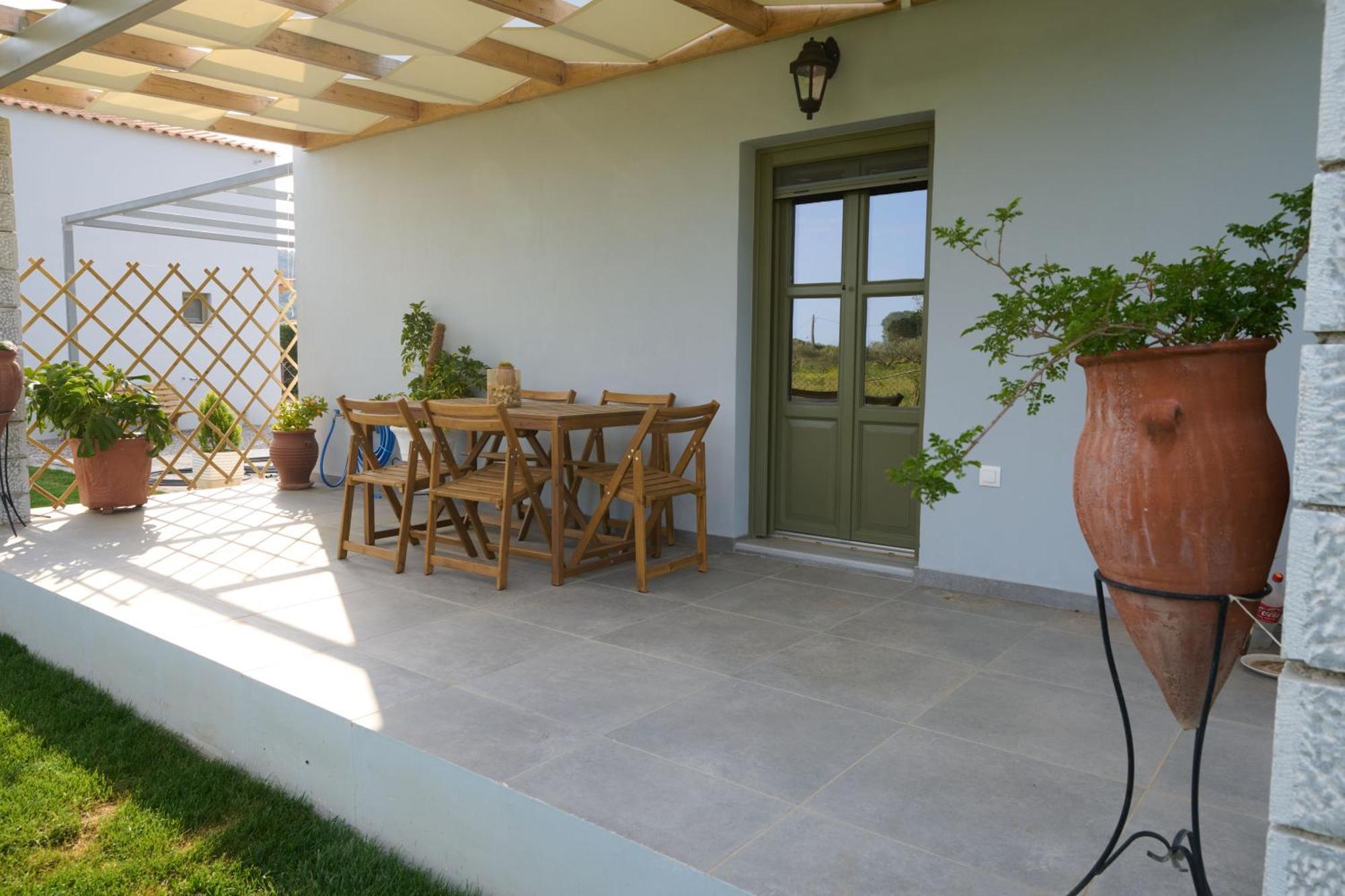 La Familia Luxury Private Maisonettes Near The Sea Gythio Room photo